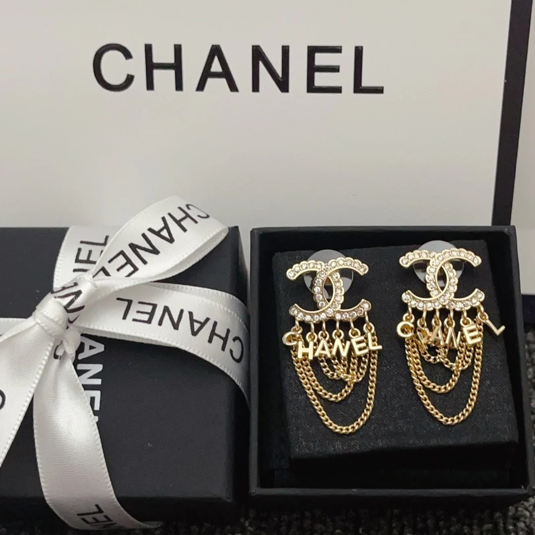 CCE045 Chanel crystal/pearl cc logo with chain tassels earrings - ccjewelryacc