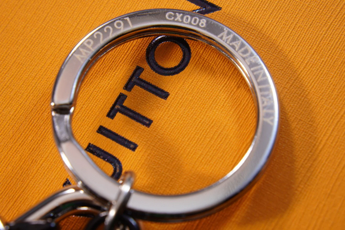 Luxury designer Keychain LVK058 - ccjewelryacc