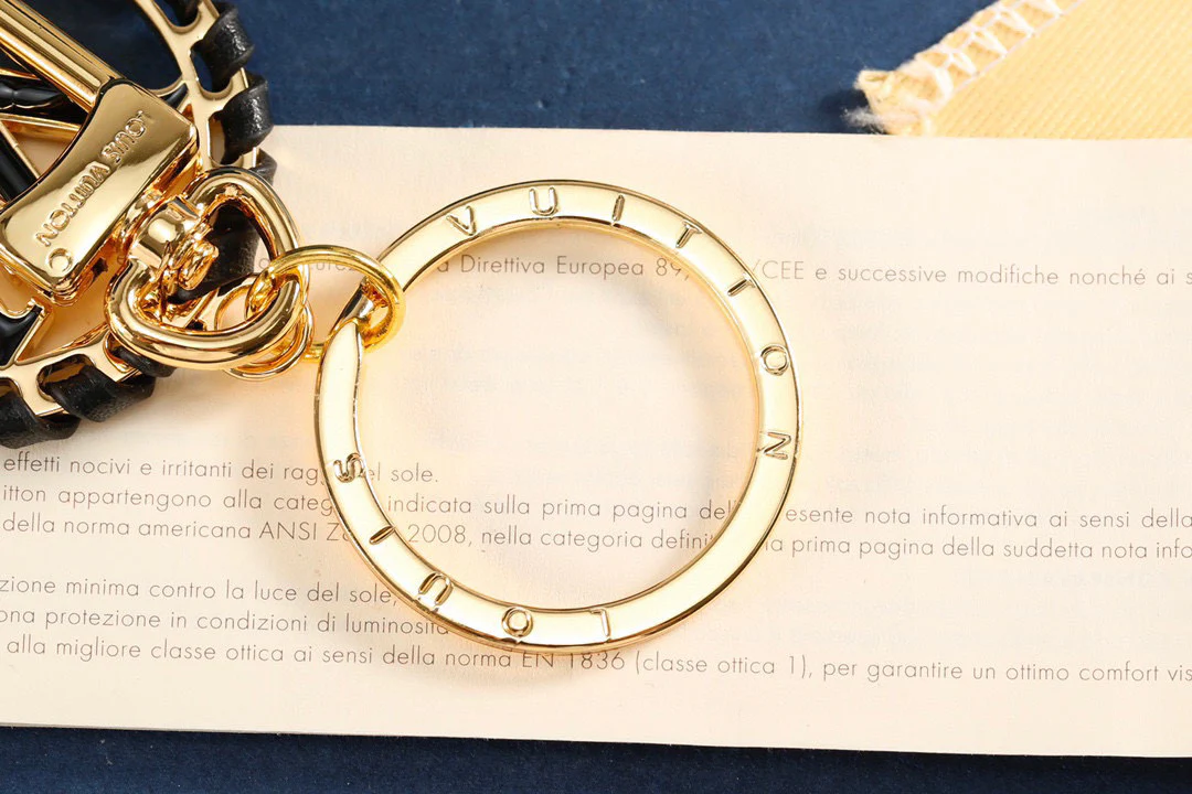 Luxury designer Keychain LVK044 - ccjewelryacc
