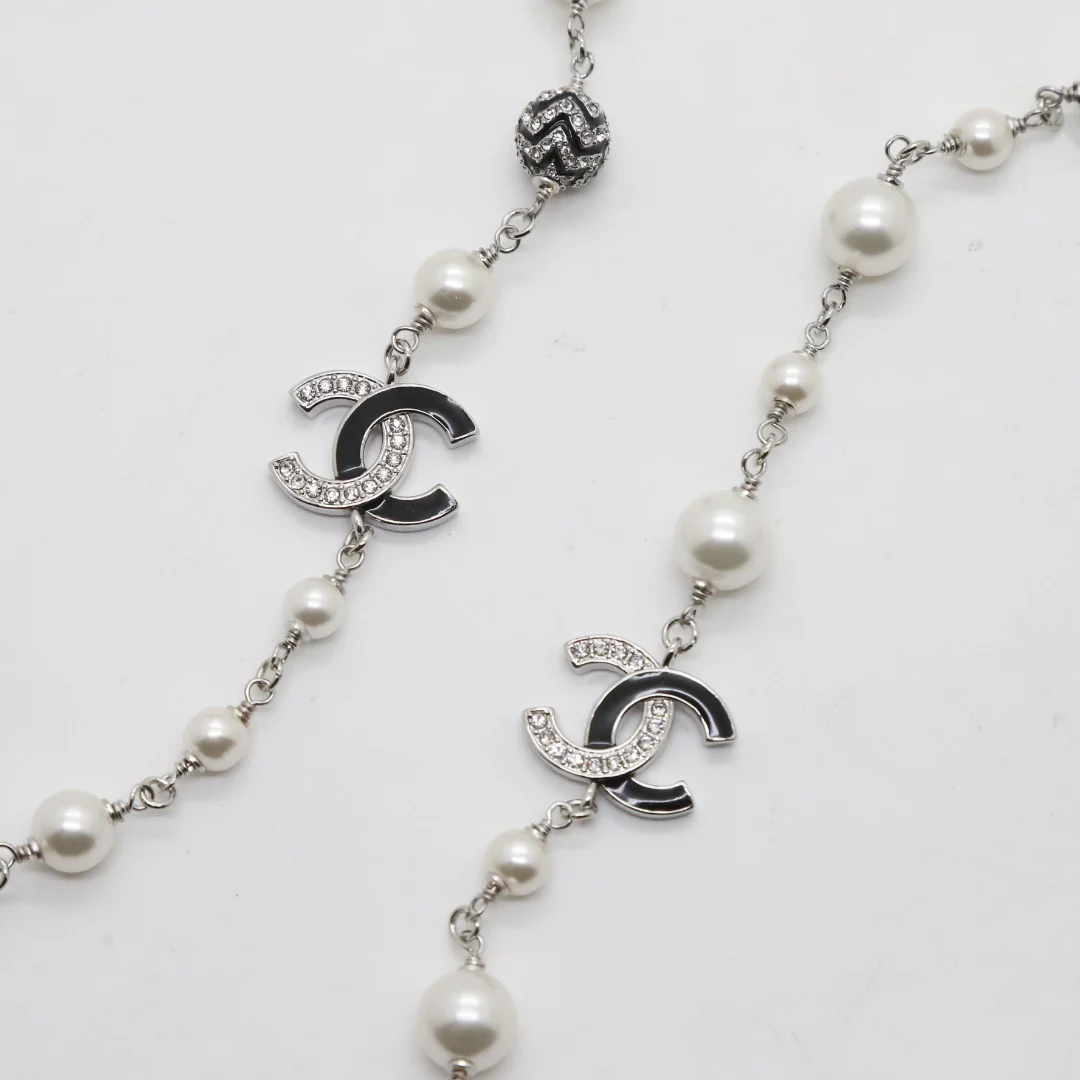 CCL227 Enamel cc logo Pearl sweater chain Long necklace - ccjewelryacc