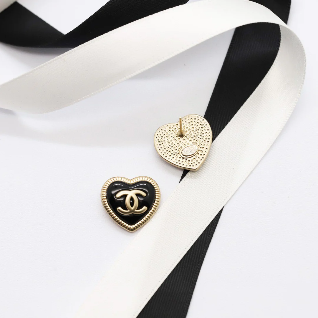 CCE387 Acrylic CC Heart stud earring - ccjewelryacc