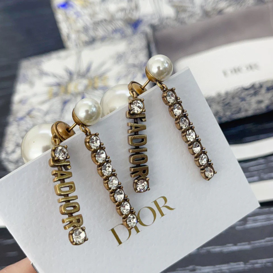 CDE191 Jadior crystal tassels tribales earring in metal and pearl - ccjewelryacc