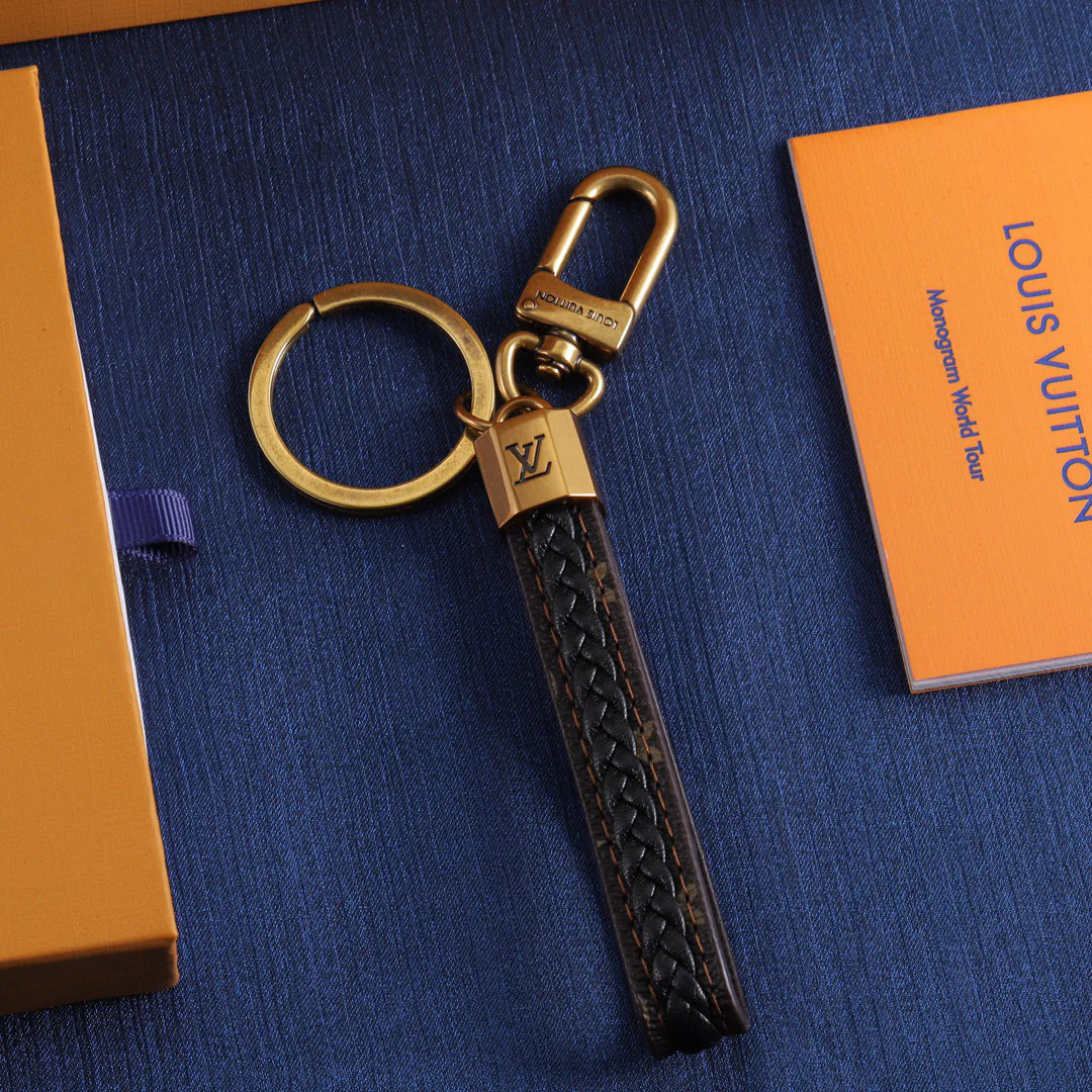Luxury designer Keychain LVK016 - ccjewelryacc