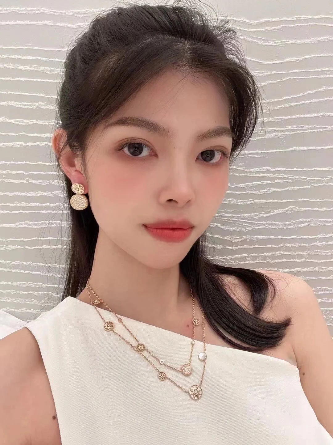 CDEV008 18k Gold and diamond dior ROSE DES VENTS earrings - ccjewelryacc