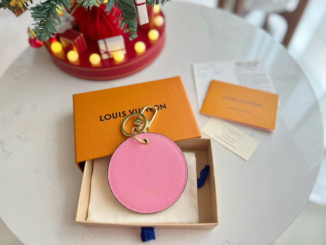 Luxury designer Keychain LVK010 - ccjewelryacc