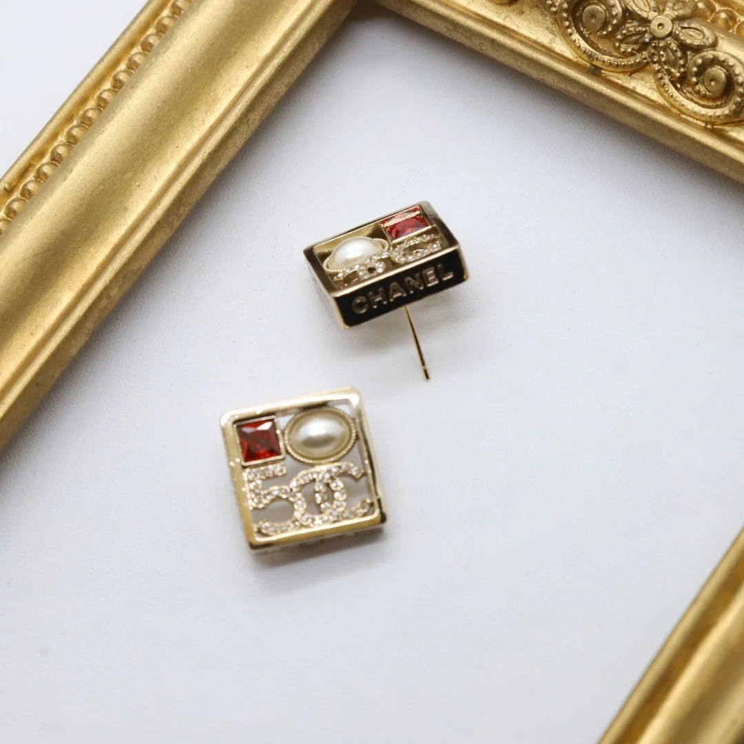 CCE404 High Quality CC stud earring - ccjewelryacc