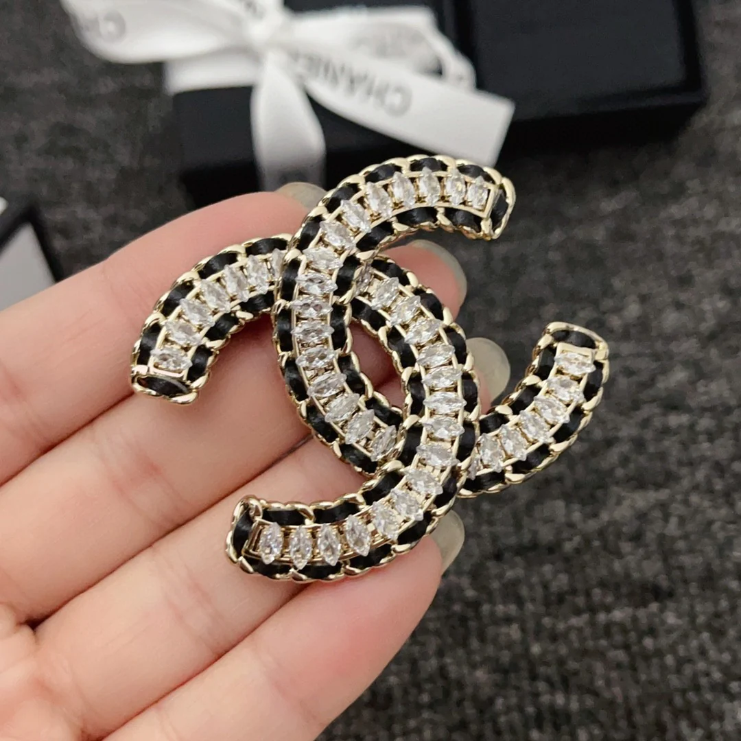BCB036 Metal leater Rhinestone CC brooch - ccjewelryacc