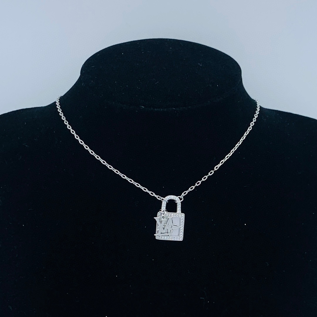 LVN084 Designer Monogram Blade Diamond Necklace For Men - ccjewelryacc