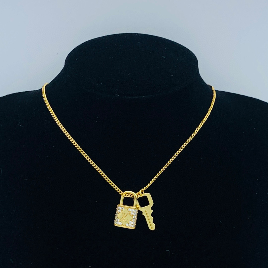 LVN090 Designer Monogram Blade Diamond Necklace For Men - ccjewelryacc