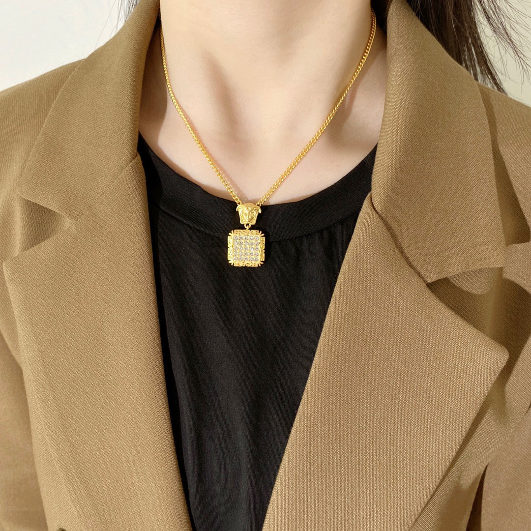 VSN044 versace pendant necklace - ccjewelryacc