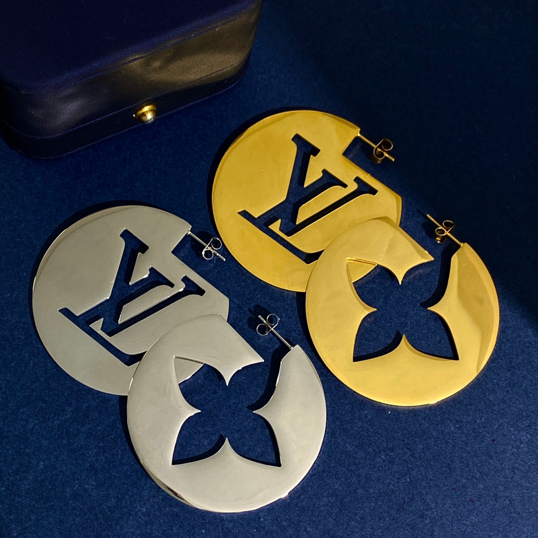 LVE044 Metal VL letter and clover earring - ccjewelryacc