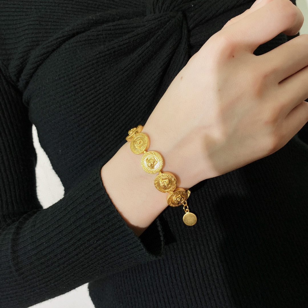 VSS009 Versace medusa bracelet - ccjewelryacc