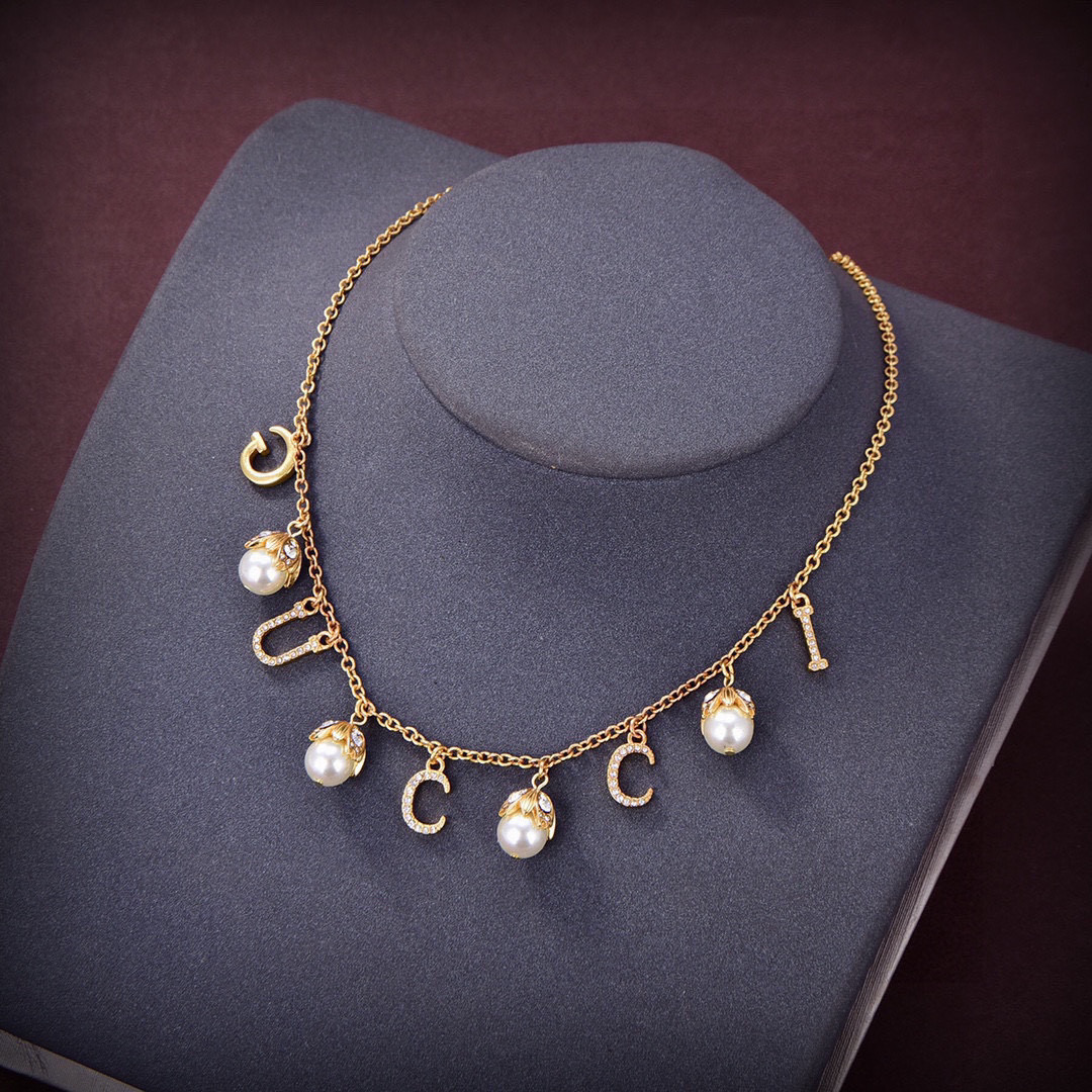 GGN044 GG Logo Pearl Embellished Necklace - ccjewelryacc