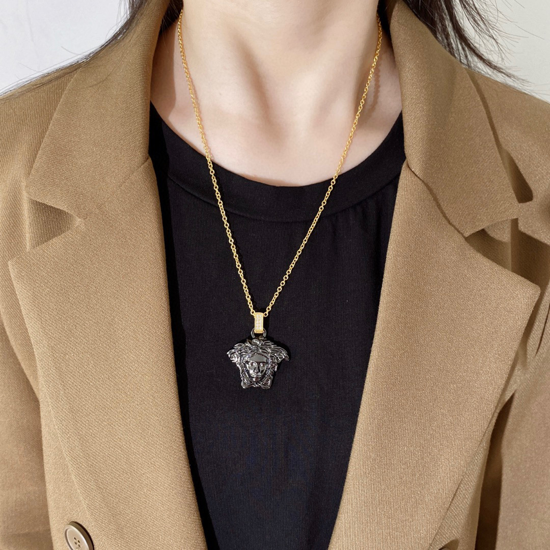 VSN042 Versace Black medusa pendant necklace - ccjewelryacc