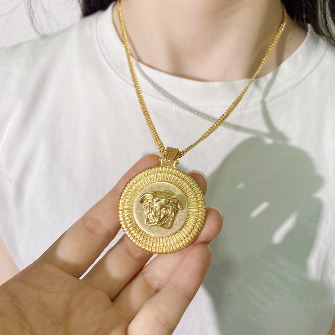 VSN041 Versace pendant necklace - ccjewelryacc