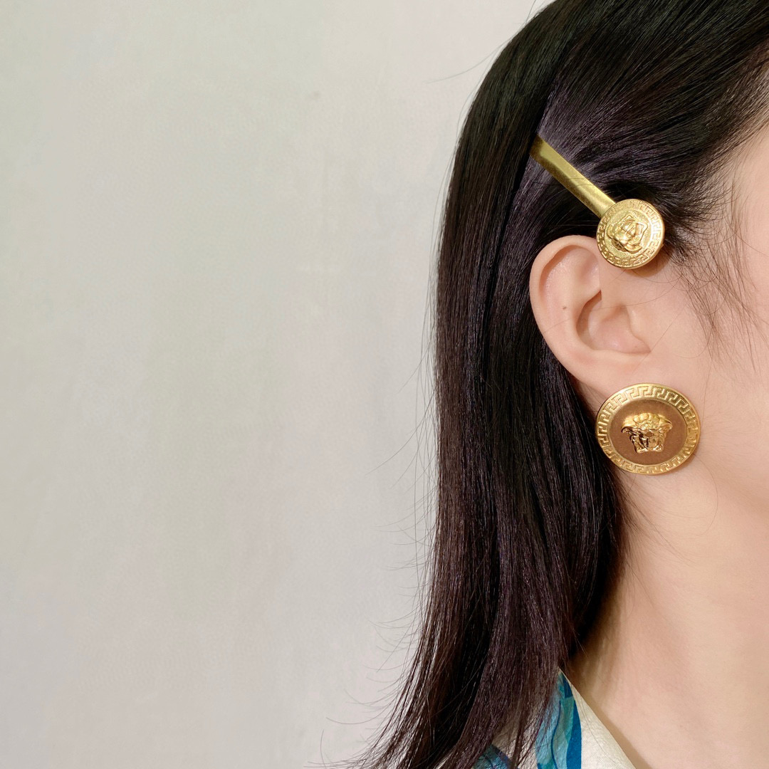 VSE031 Versace medusa head earrings - ccjewelryacc