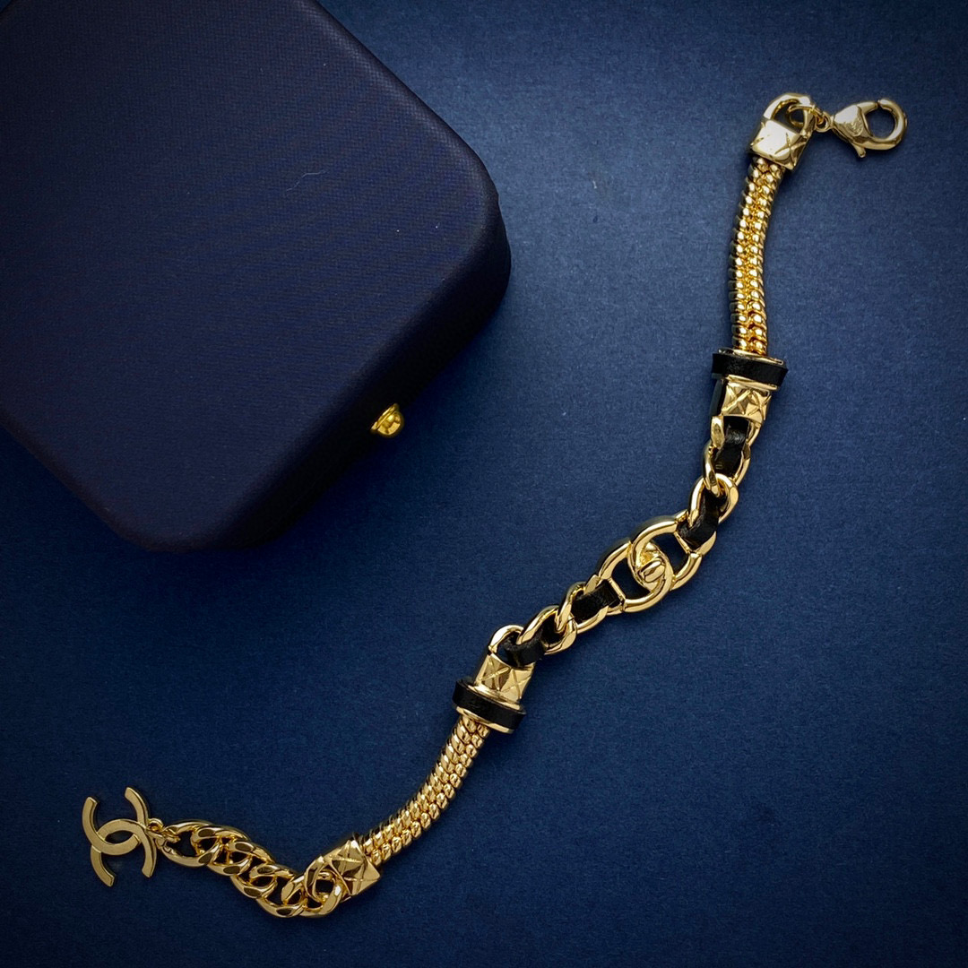 CCS111 Metal leater CC chain Bracelet - ccjewelryacc