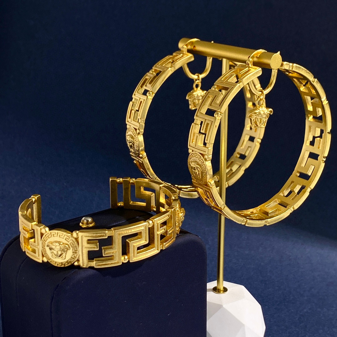 VSE028 Versace x Fandi FF hoop earrings in metal gold - ccjewelryacc