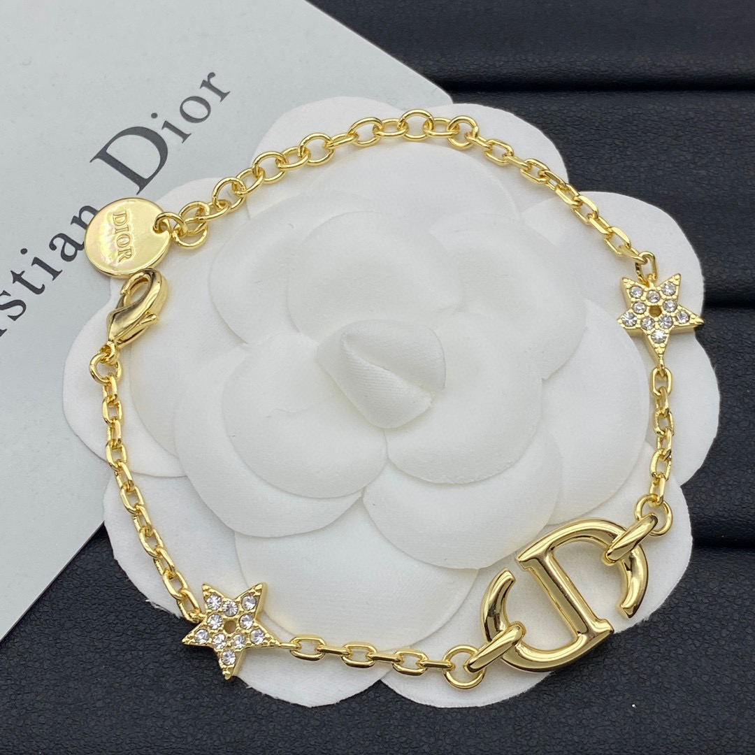 CDS100 Petit CD Necklace for Women - ccjewelryacc