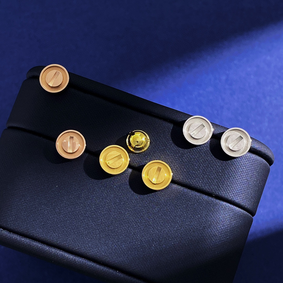 CTE020 LOVE STUD EARRINGS - ccjewelryacc