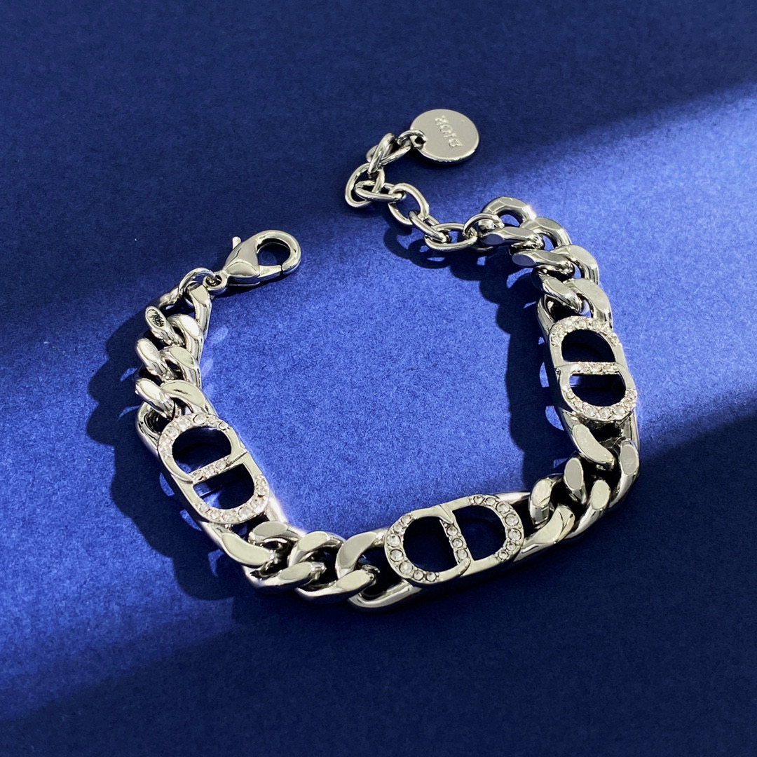 CDS102 Petit CD Necklace for Women - ccjewelryacc