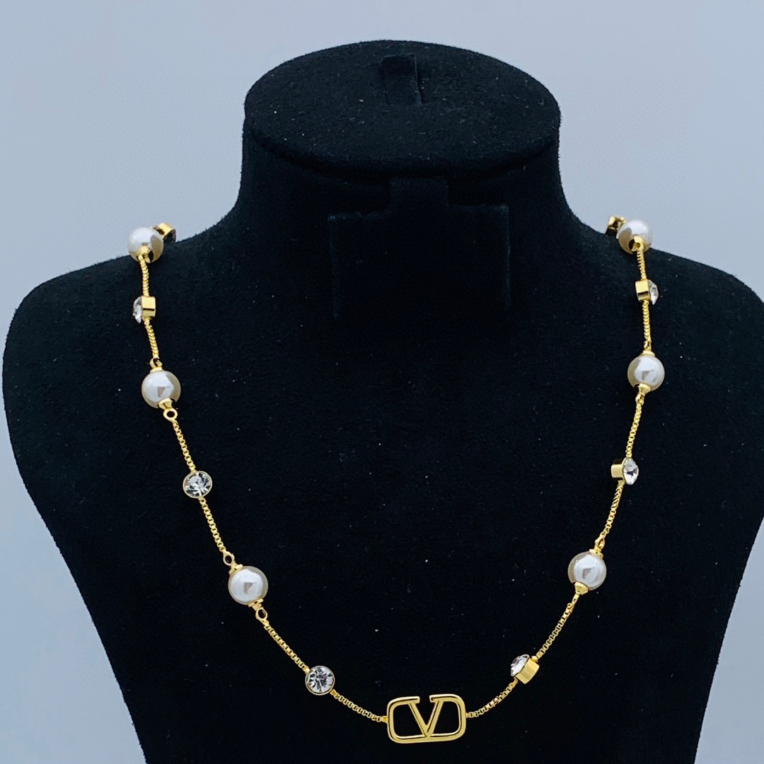 VTN028 Designer Gold V Necklace for women - ccjewelryacc