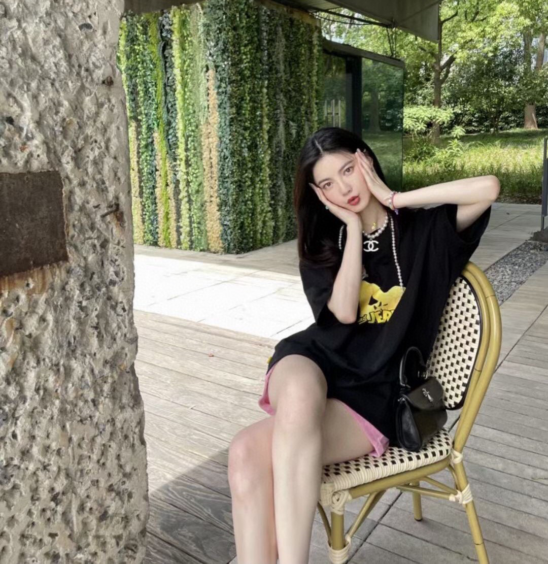 CCN358 CC Pearl Necklace With Airpods Holder - ccjewelryacc