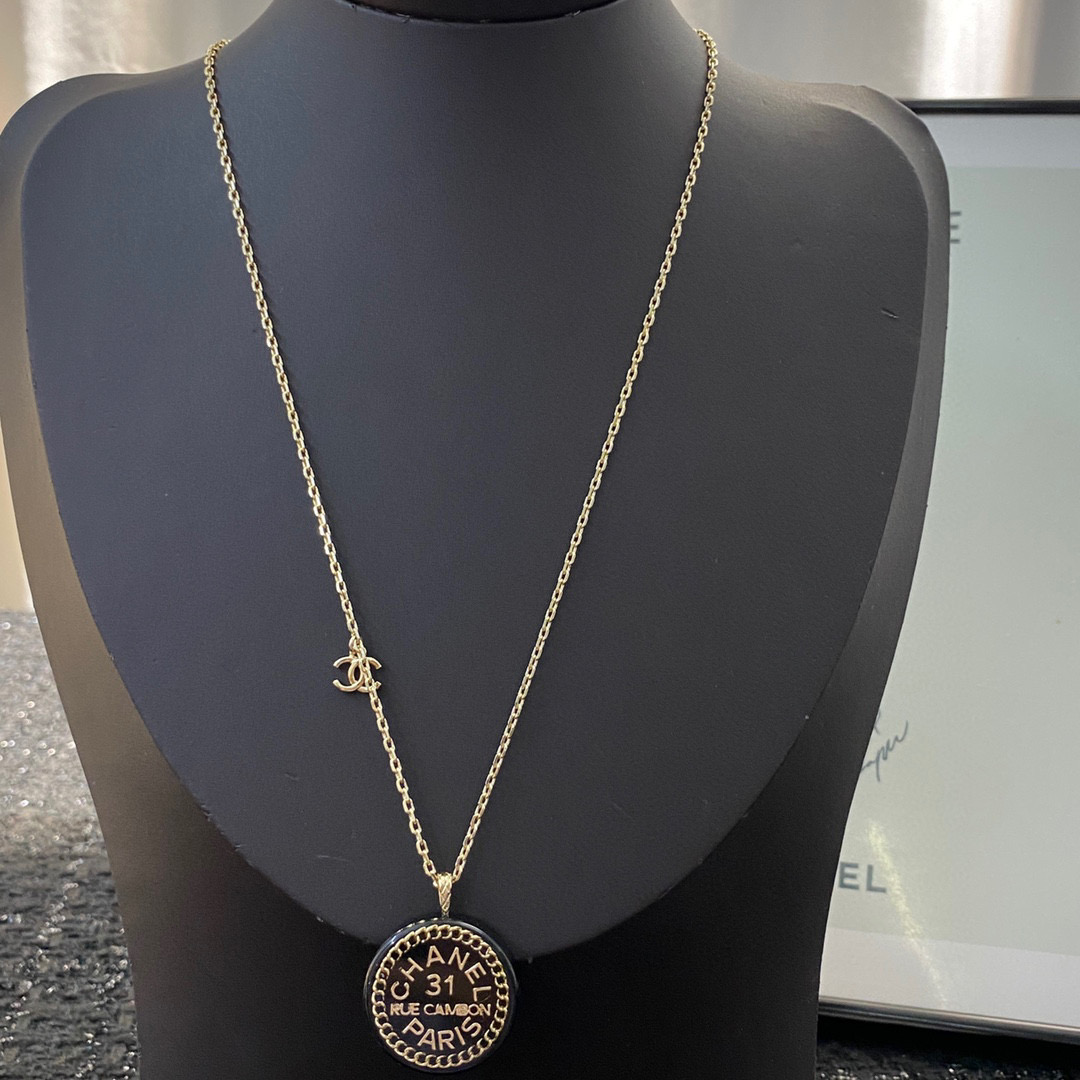 CCN390 CC Pendant Necklace - ccjewelryacc