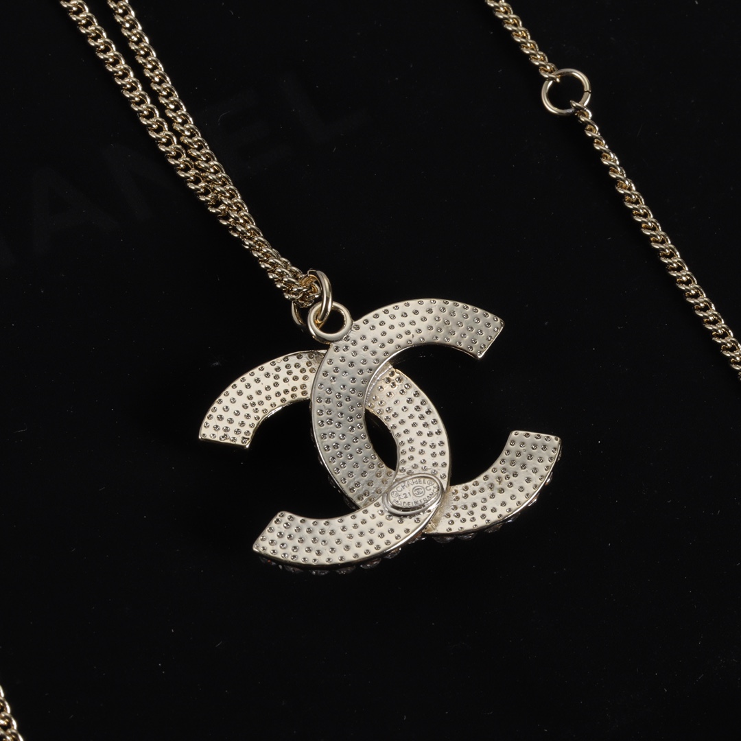 CCN354 Crystal CC Logo Pendant Necklace - ccjewelryacc