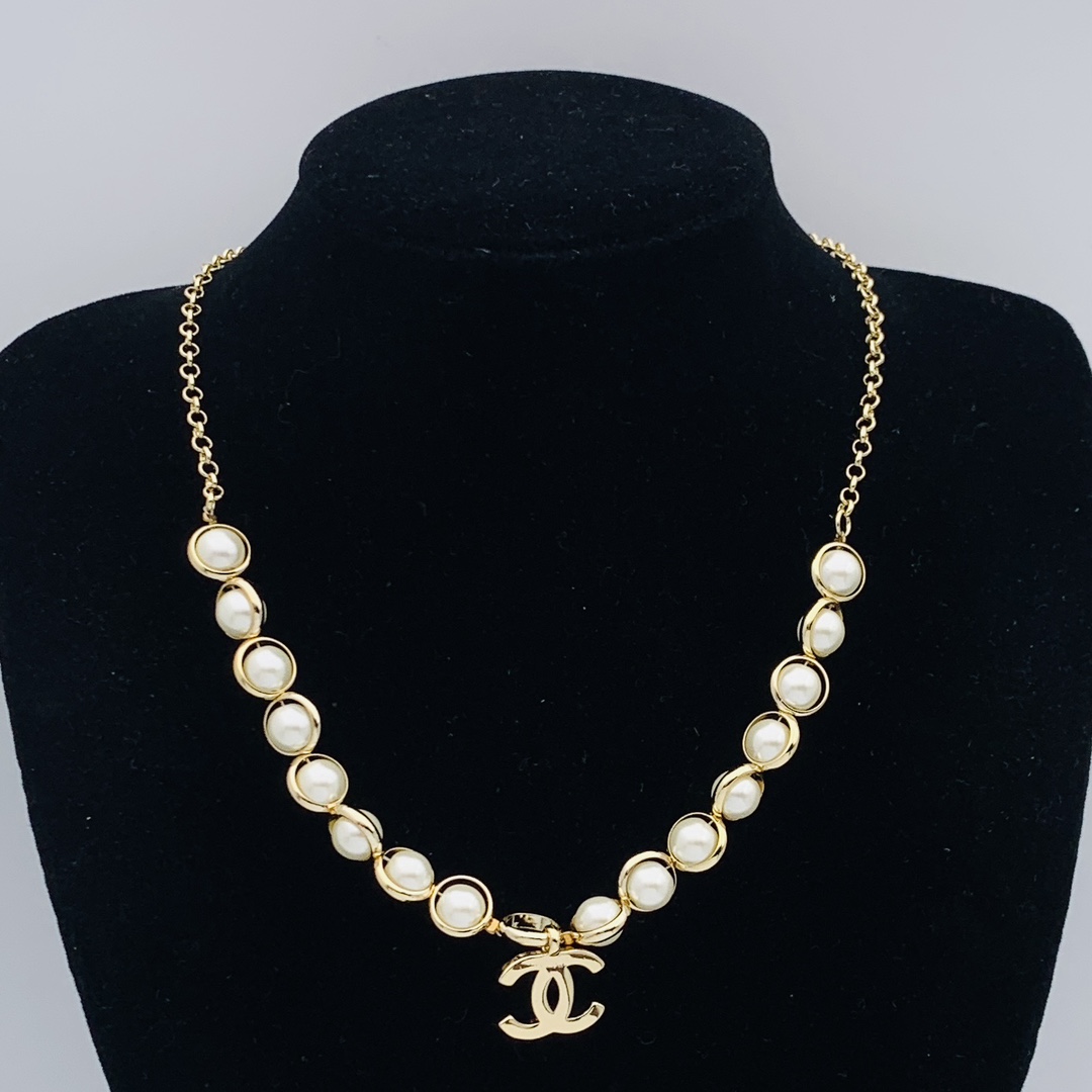 CCN374  Double C Pendant Pearl Necklace - ccjewelryacc