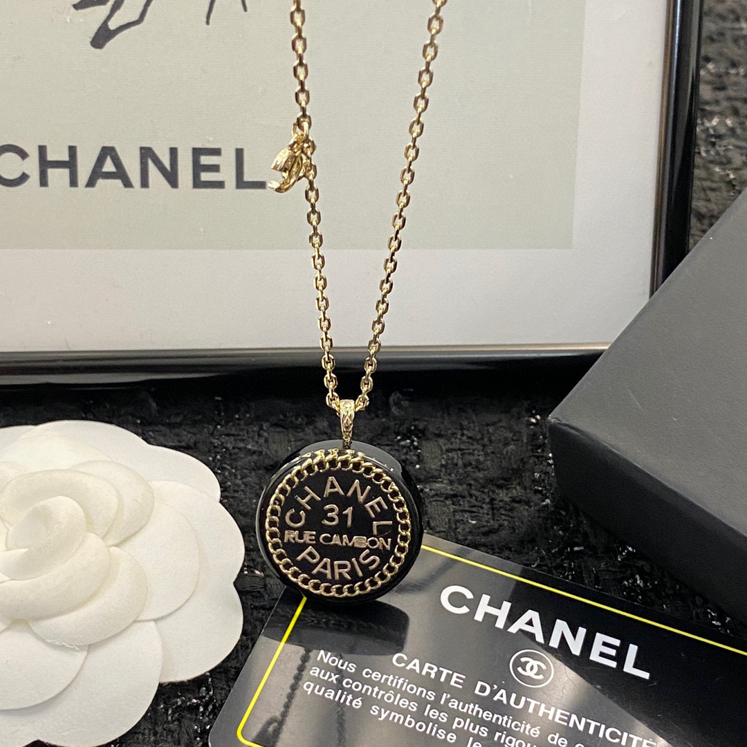 CCN390 CC Pendant Necklace - ccjewelryacc