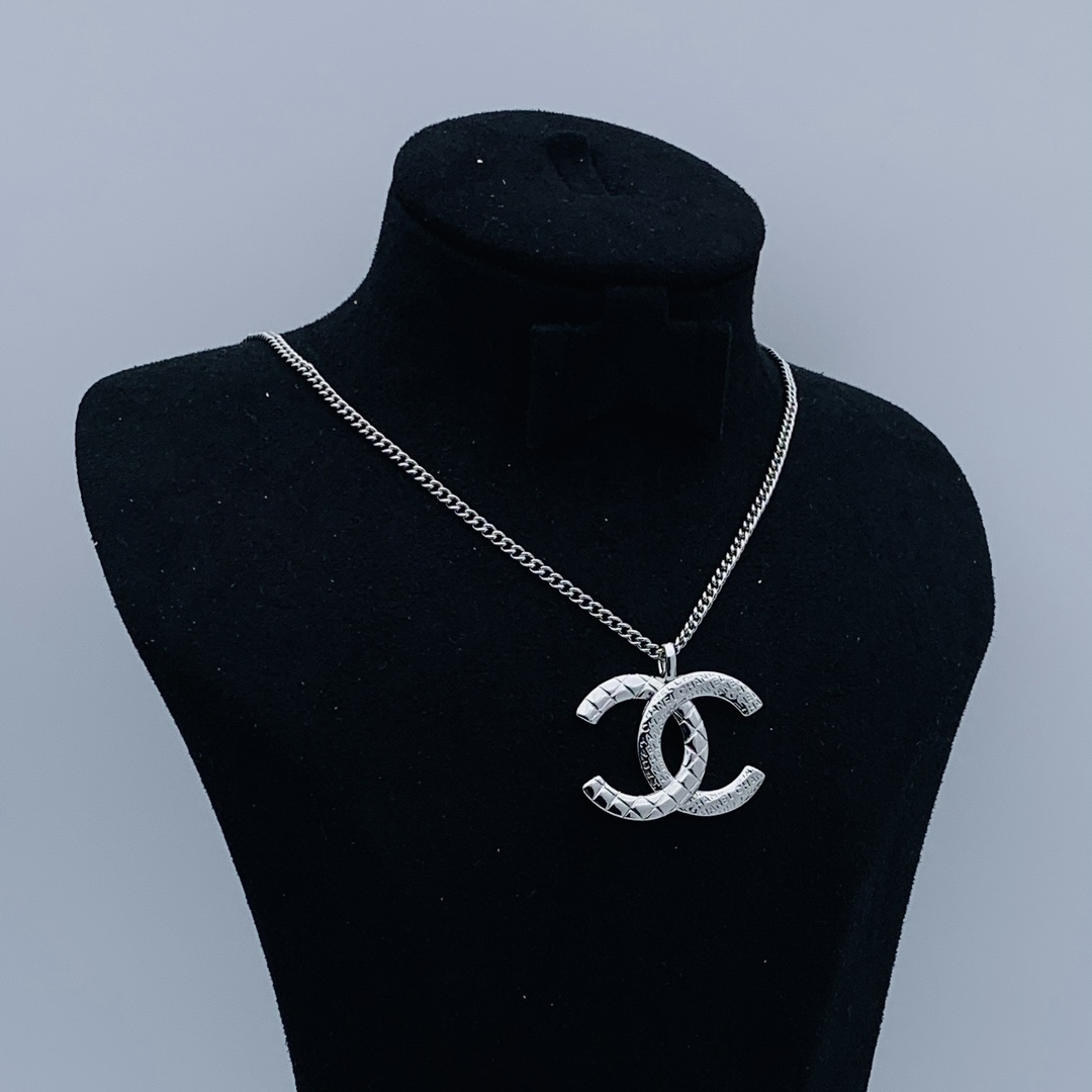 CCN388 CC Pendant Necklace - ccjewelryacc