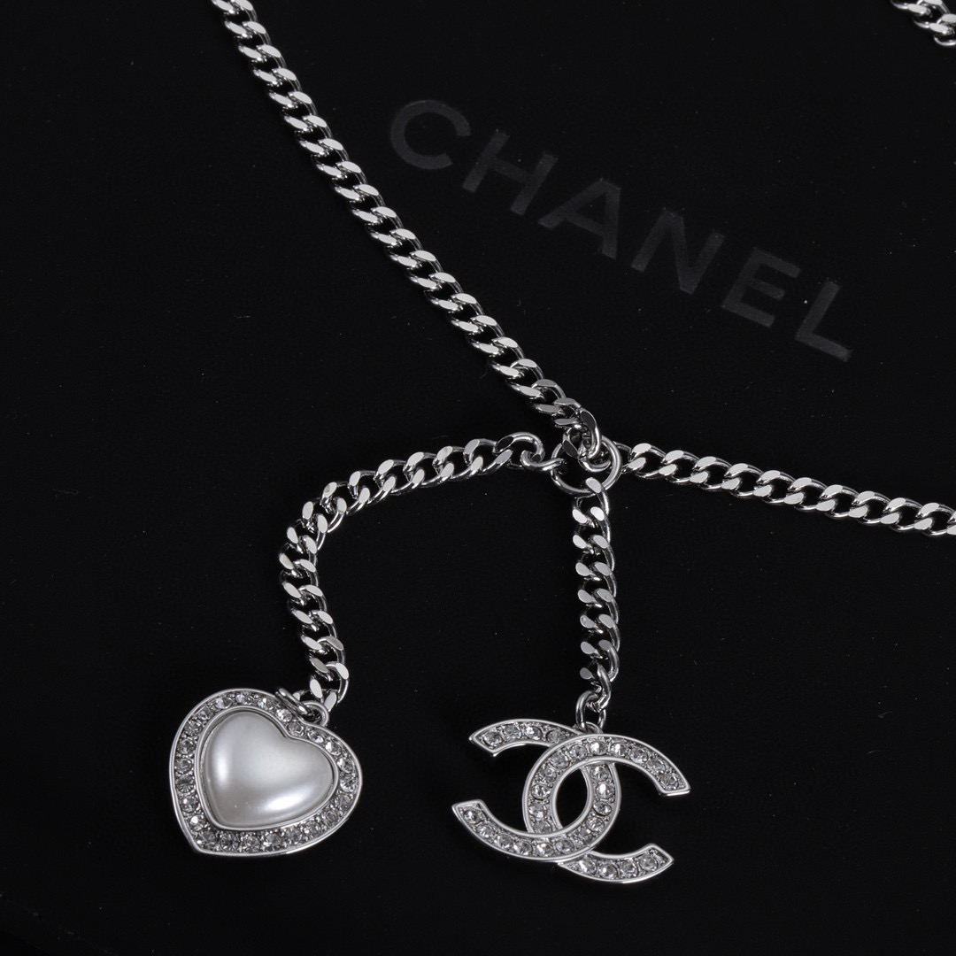 CCN379 CC Pendant Necklace - ccjewelryacc