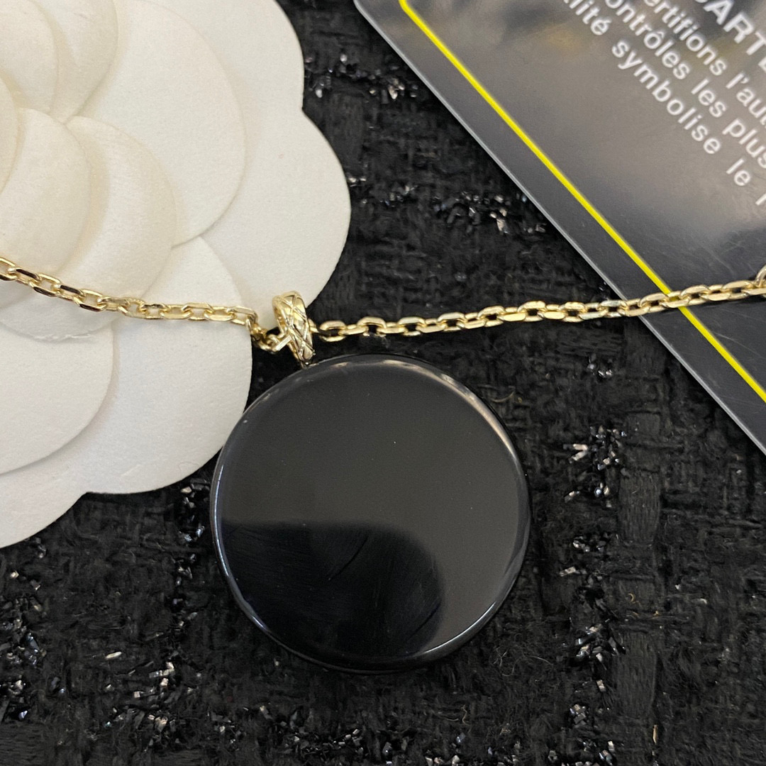 CCN390 CC Pendant Necklace - ccjewelryacc