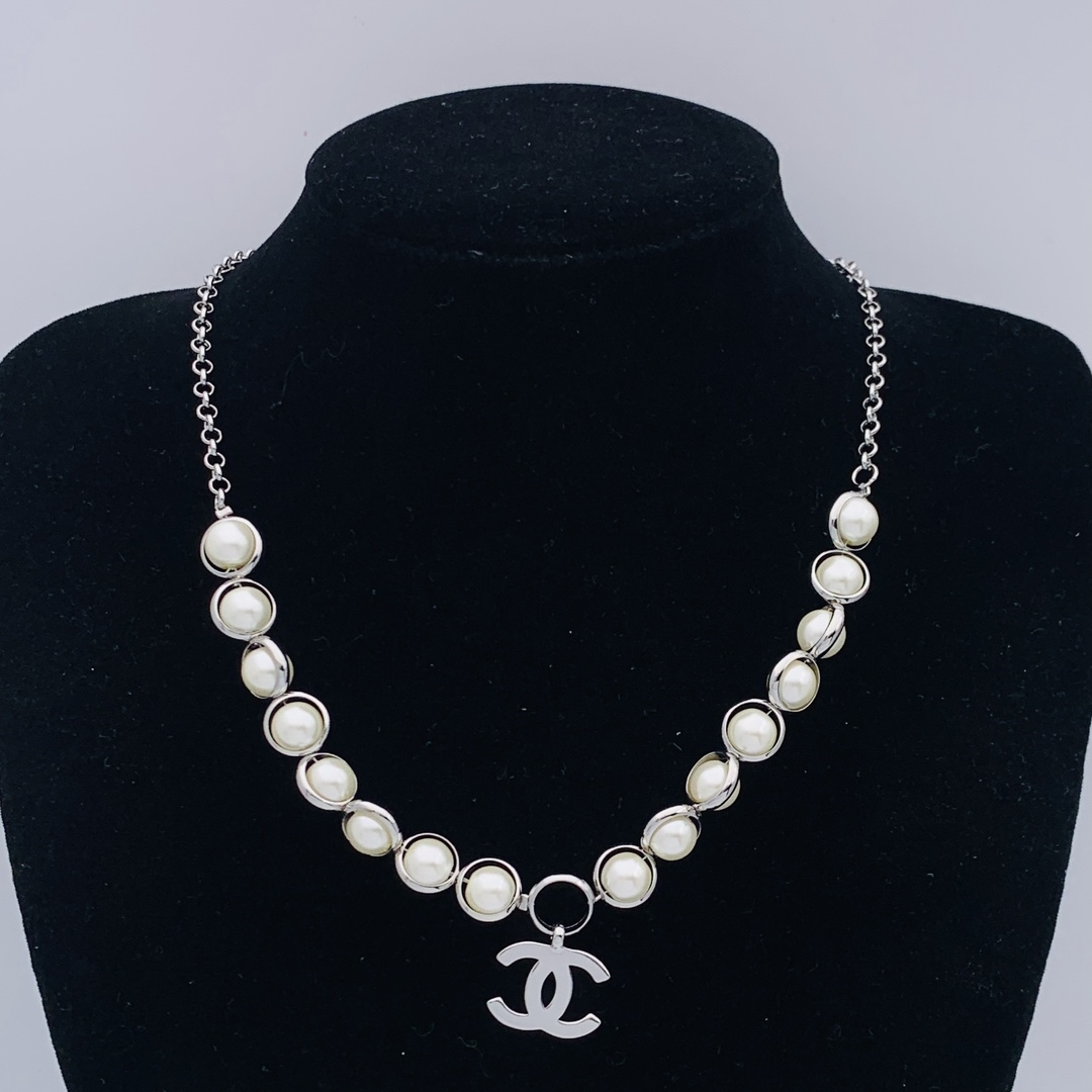 CCN374  Double C Pendant Pearl Necklace - ccjewelryacc