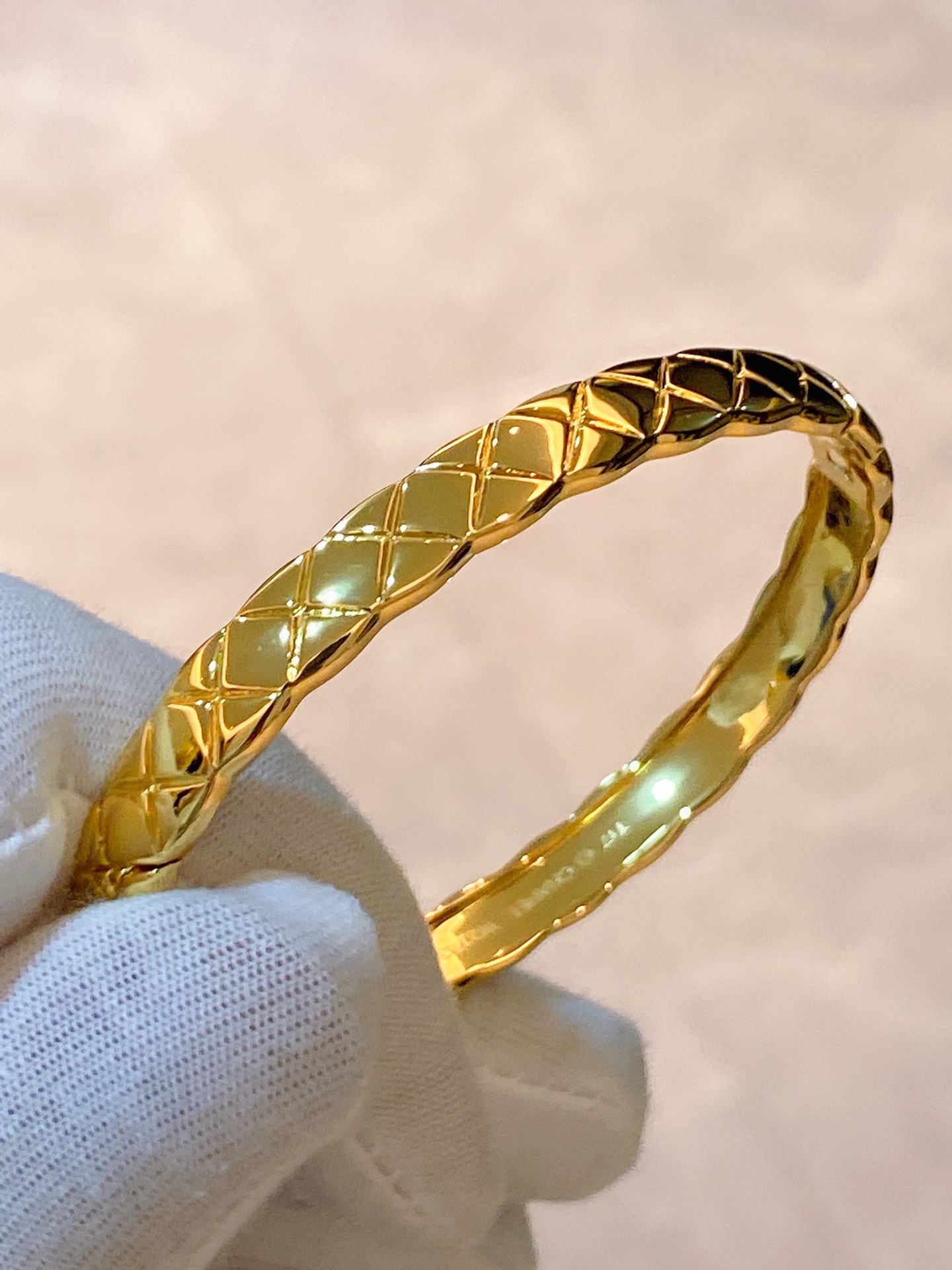 CCSV002 V-Gold Wide metal COCO Crush Bangle Bracelet - ccjewelryacc