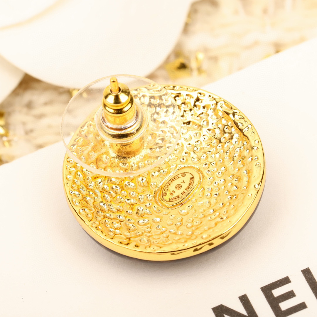 CCE735 Vintage cc inspired earrings - ccjewelryacc