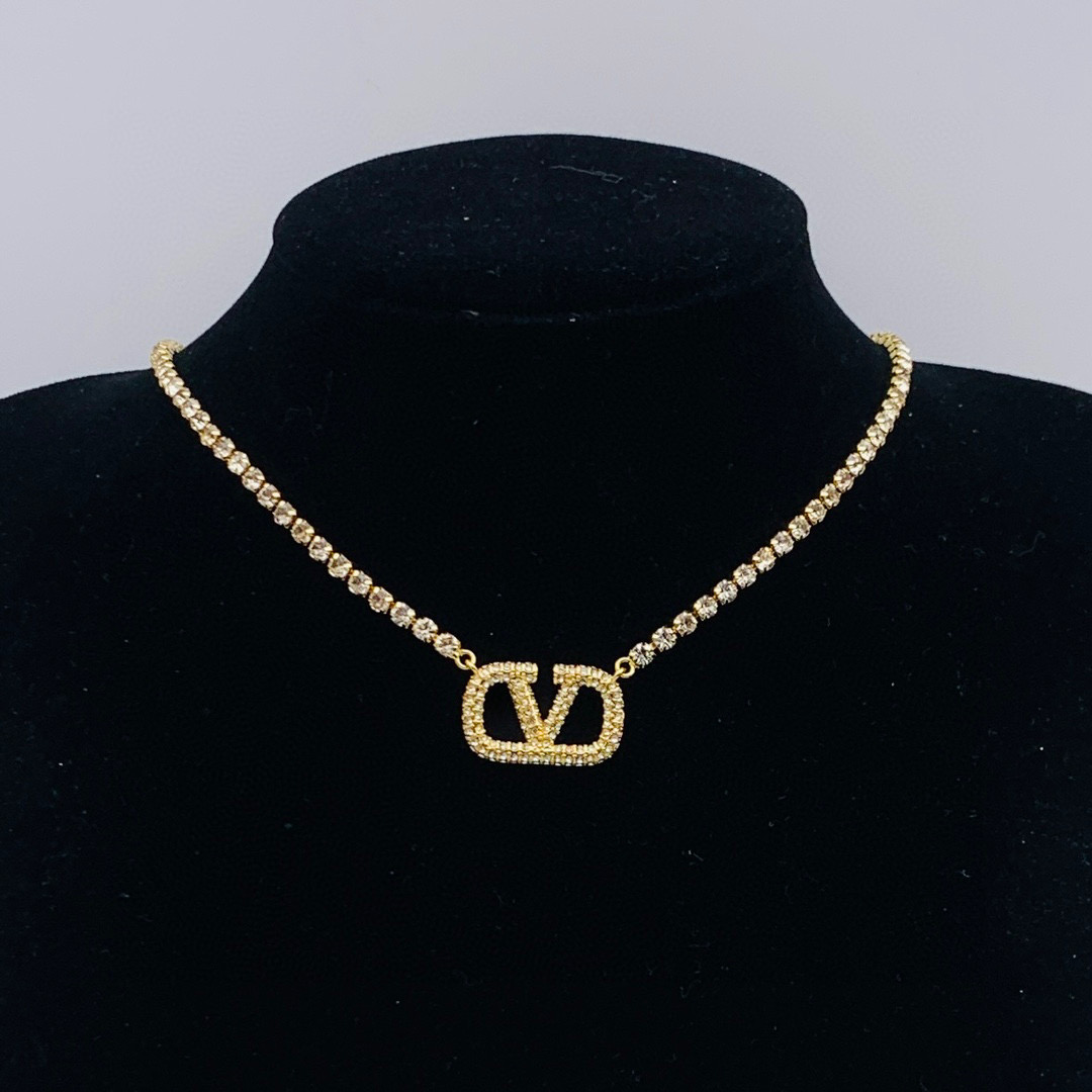 VTN030 Designer V Necklace for women - ccjewelryacc