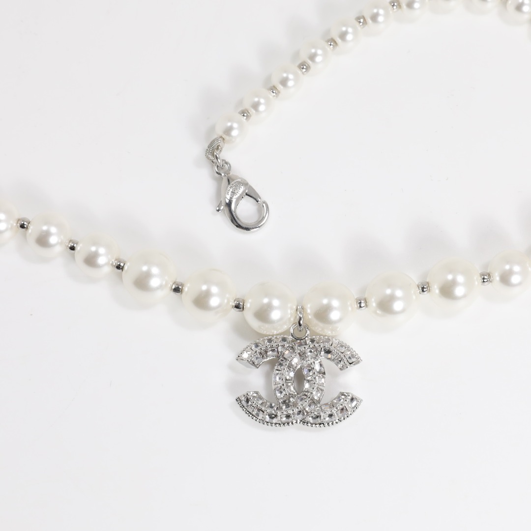 CCN415 COCO CC  pearl choker necklace With Zircon Crystal CC logo - ccjewelryacc