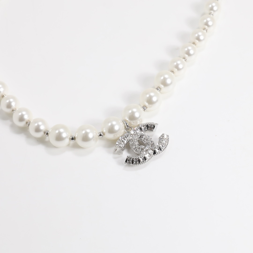 CCN415 COCO CC  pearl choker necklace With Zircon Crystal CC logo - ccjewelryacc