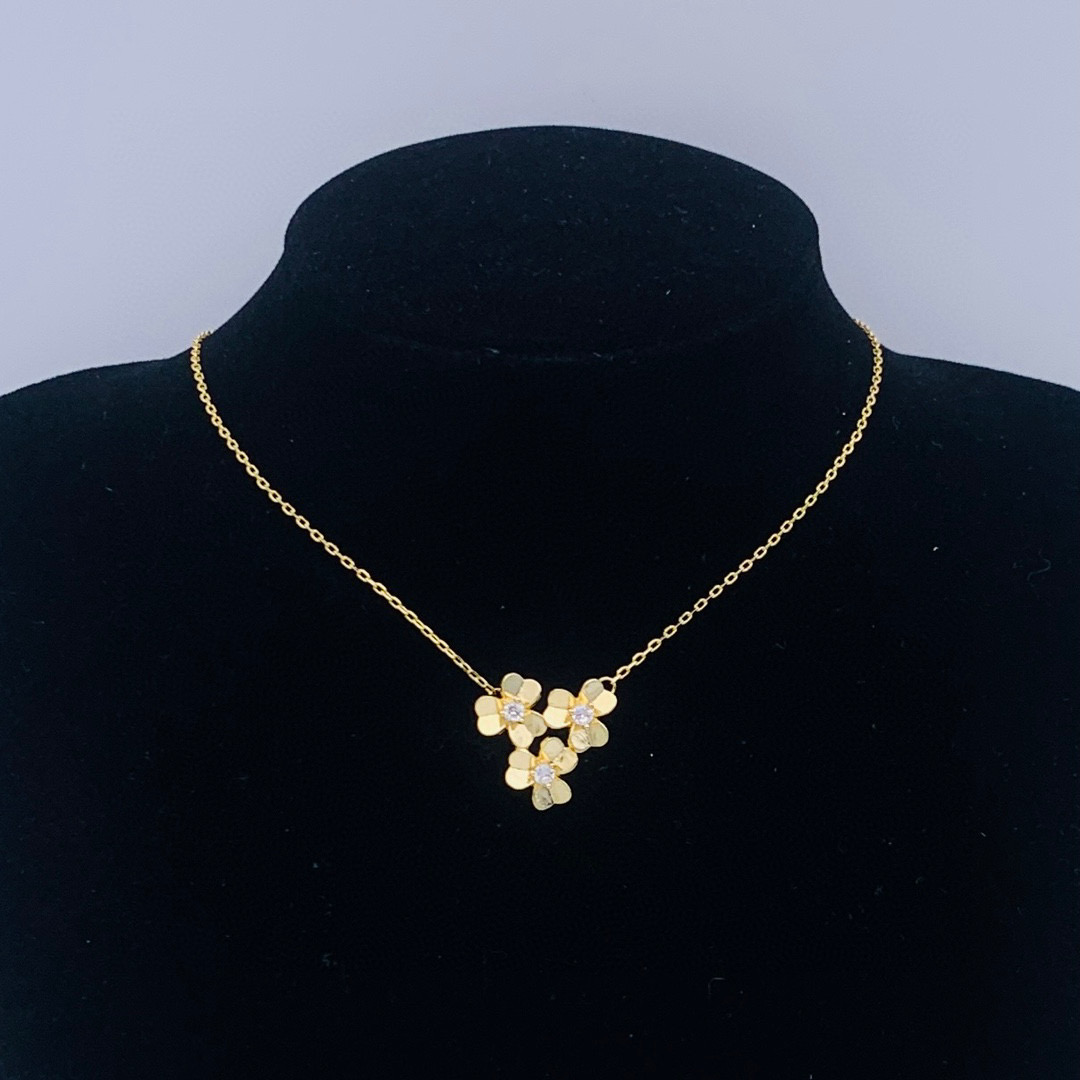 VCN072 Frivole pendant Necklace 3 flowers, mini - ccjewelryacc