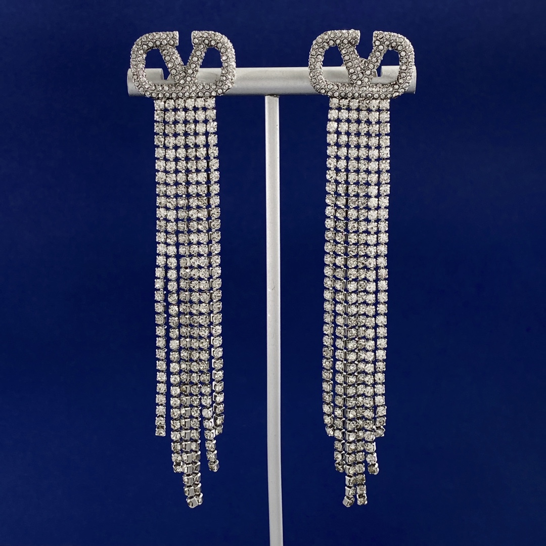 VTE041 V logo tassels Earrings in metal and crystal - ccjewelryacc