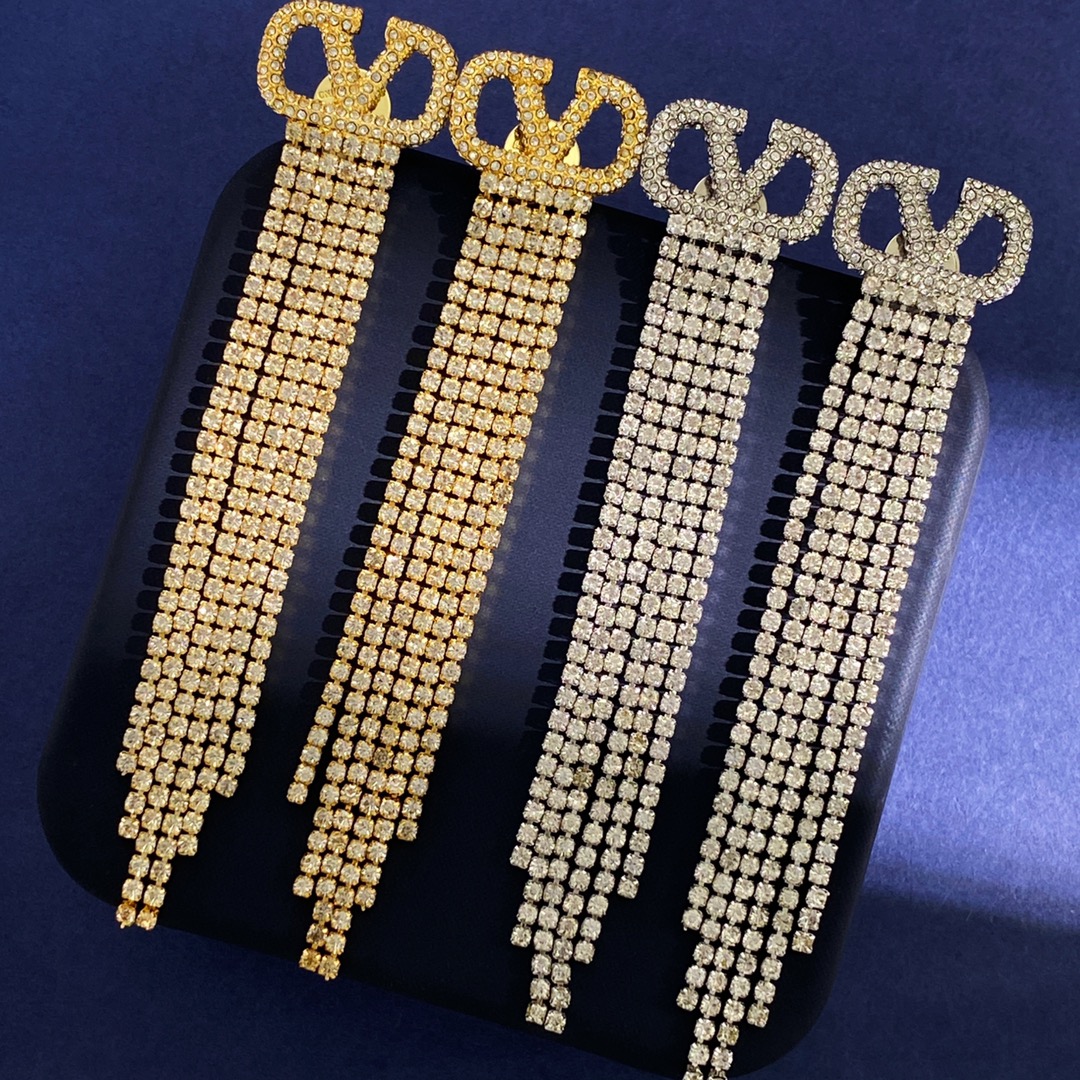 VTE041 V logo tassels Earrings in metal and crystal - ccjewelryacc