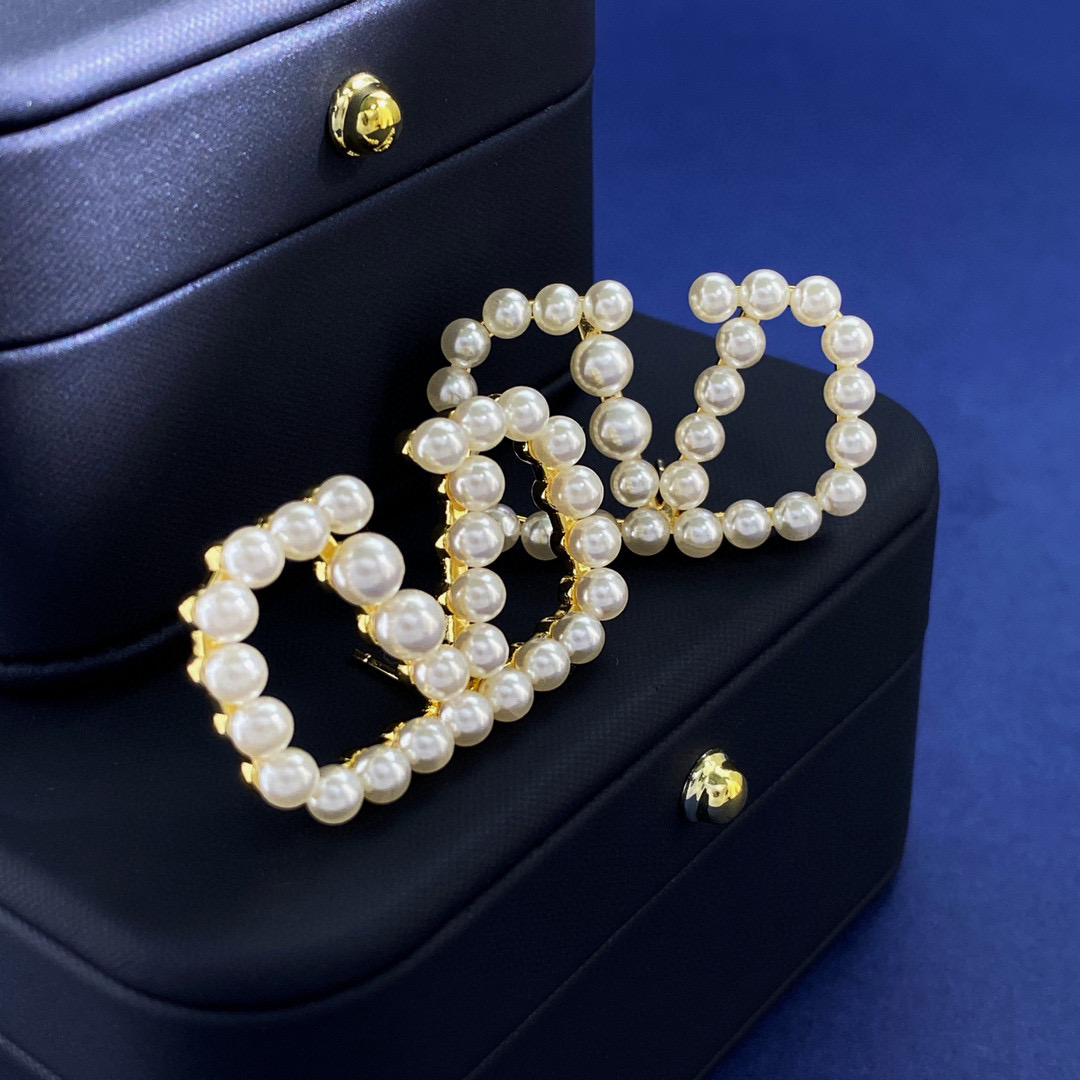 VTE065 valentino pearl stud earrings - ccjewelryacc