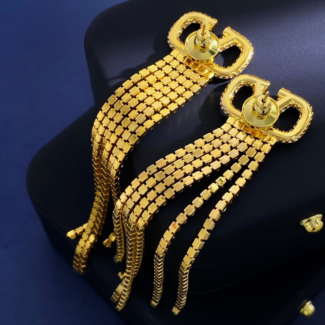 VTE041 V logo tassels Earrings in metal and crystal - ccjewelryacc