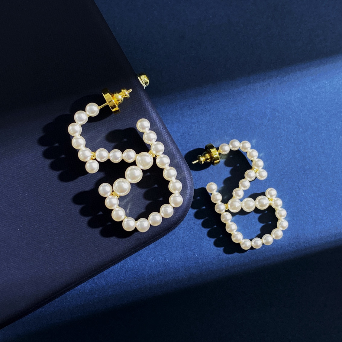 VTE070 Valentino earrings pearl - ccjewelryacc