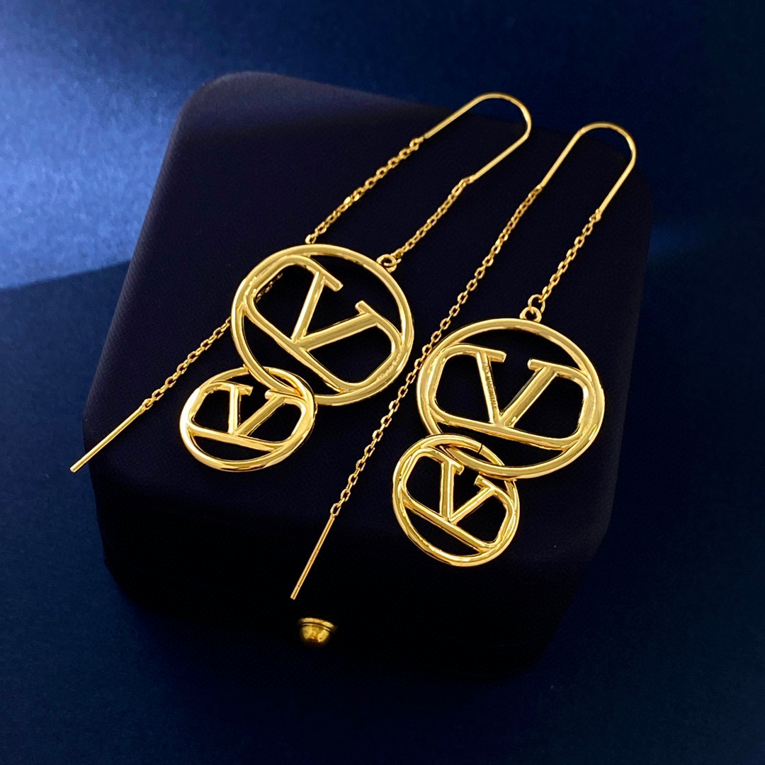 VTE074 vlogo signature metal tassels earrings - ccjewelryacc