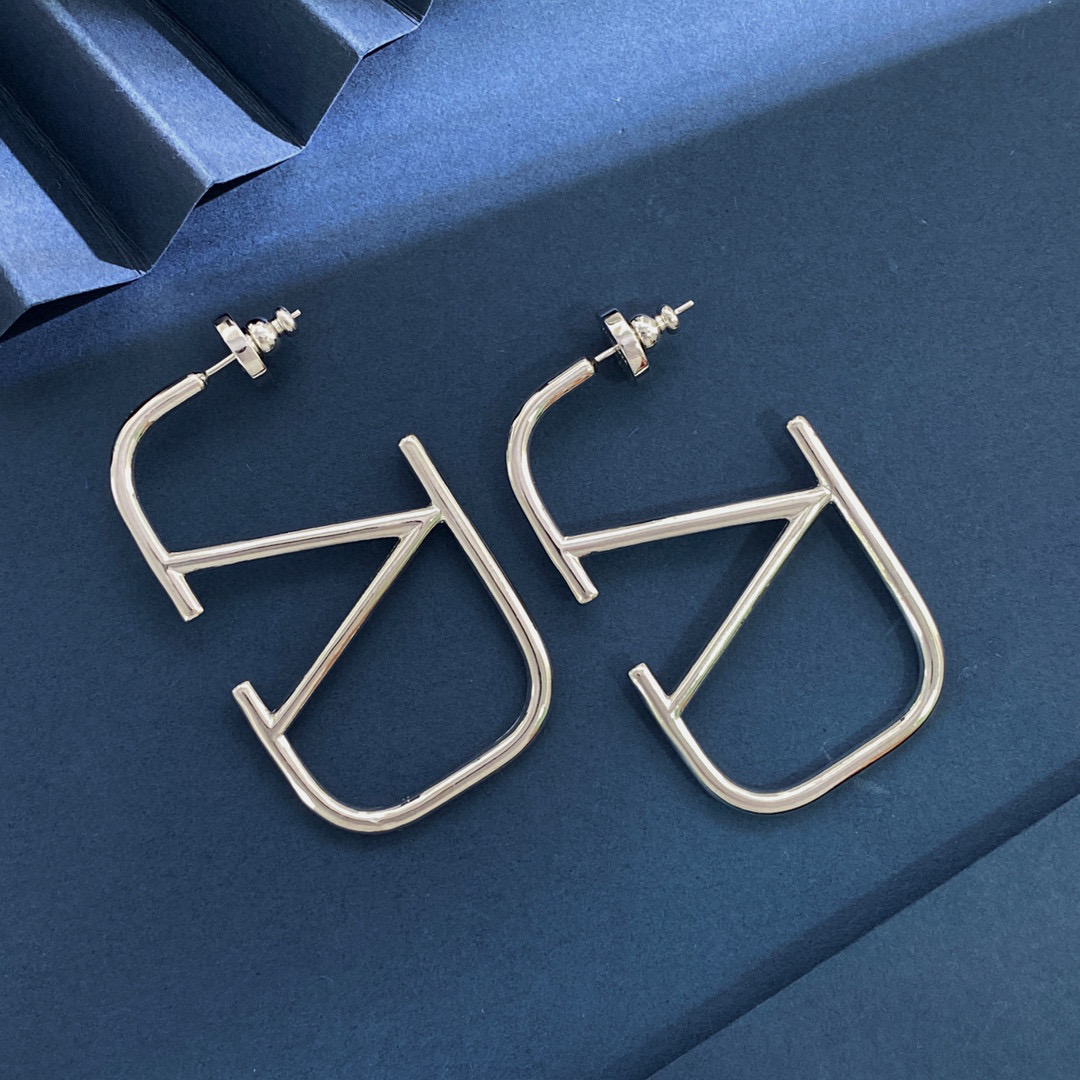 VTE096 Silver Vlogo signature earrings - ccjewelryacc