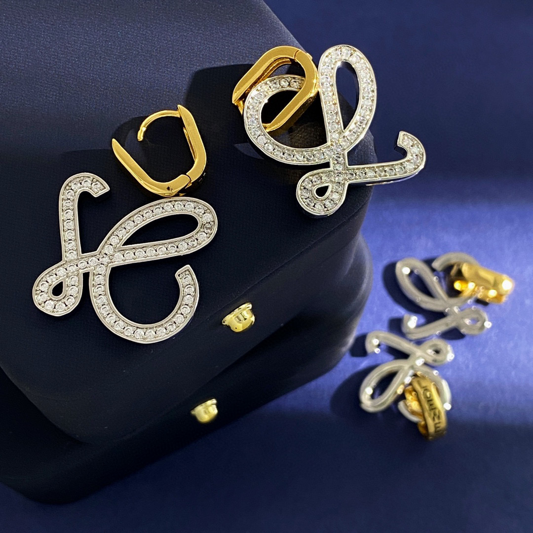 LWE042 Loewi Anagram drop earring in metal and crystal - ccjewelryacc