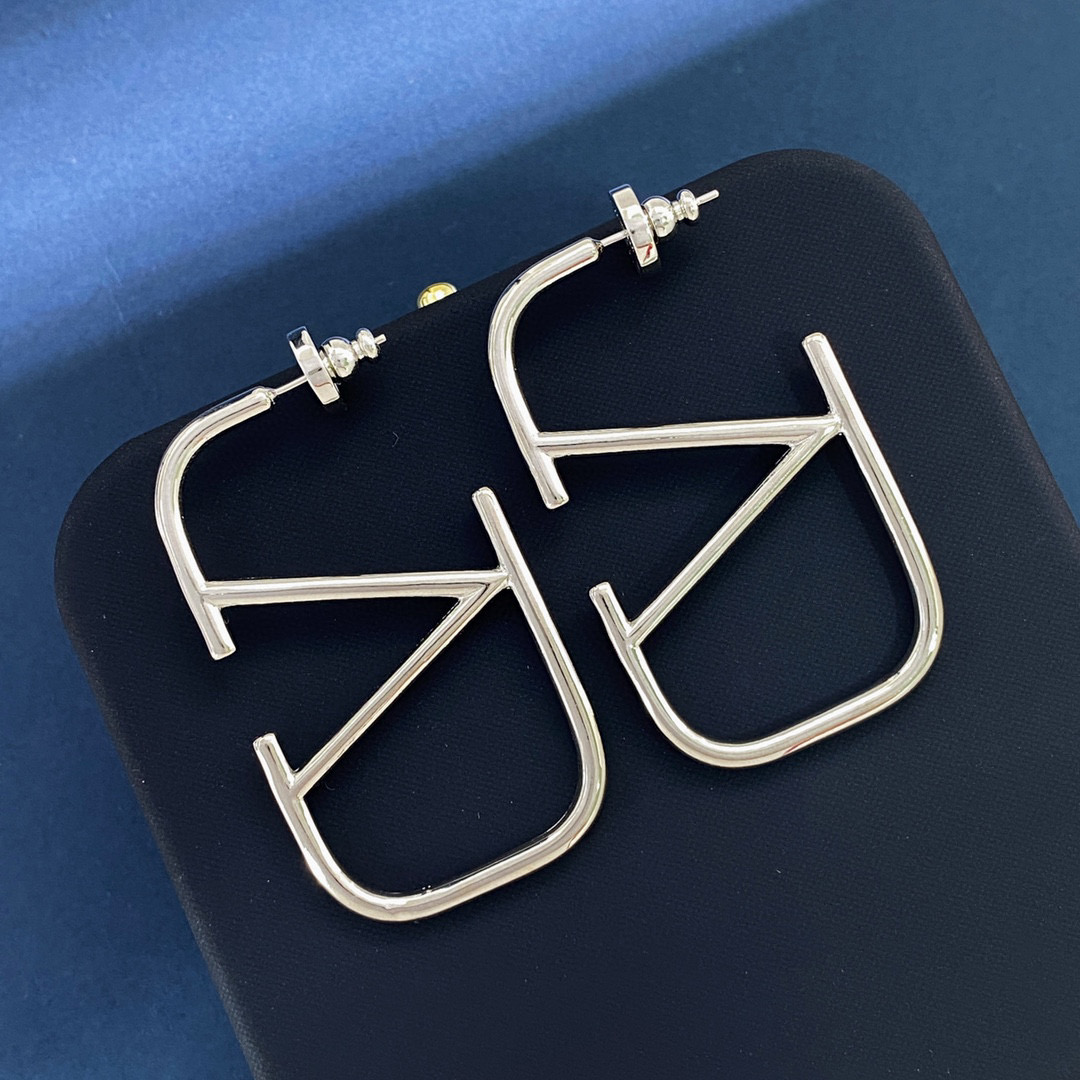 VTE096 Silver Vlogo signature earrings - ccjewelryacc